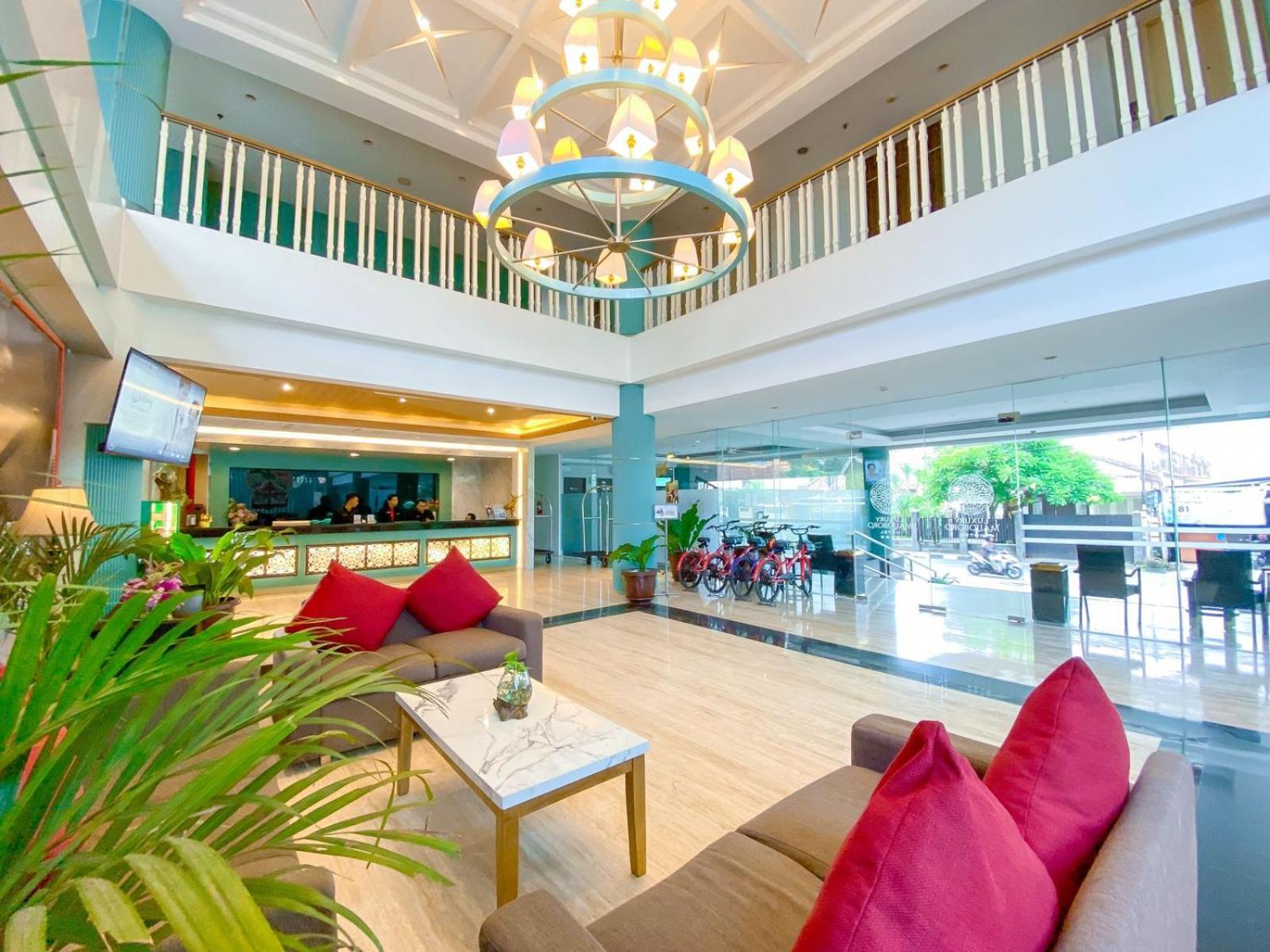 Luxury Malioboro Hotel Yogyakarta Extérieur photo